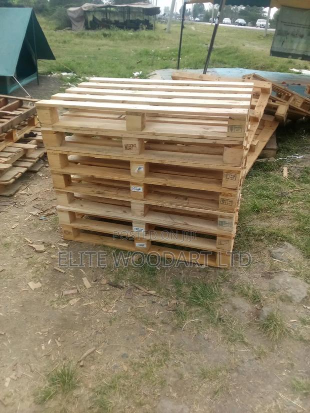 Wood Pallets #271 - main view