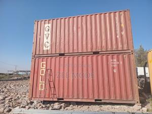 20ft Standard Shipping Containers - thumbnail 2