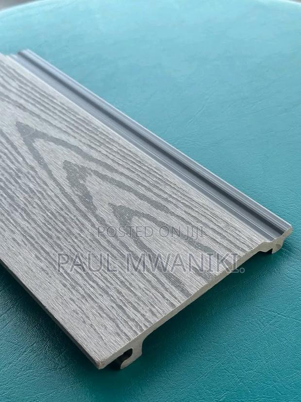 Laminate Flooring Planks - thumbnail 2