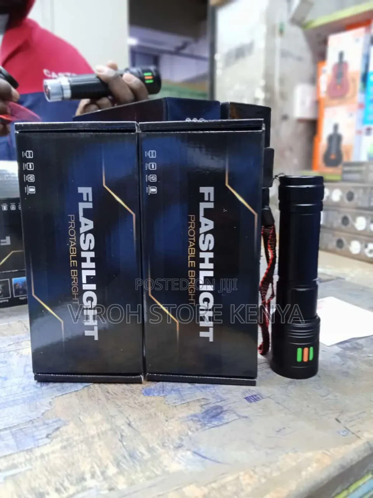 Focusing Bright Flashlight Rechargeable Battery Torch