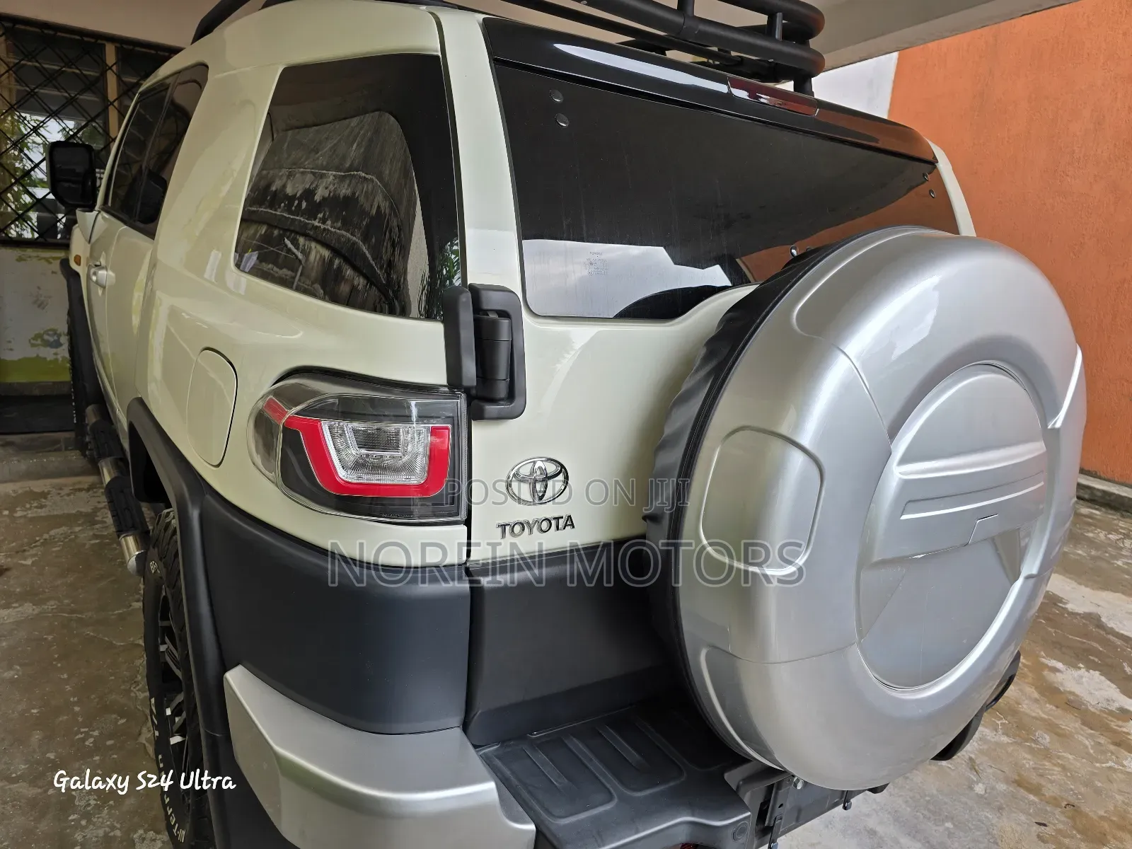 Toyota FJ Cruiser 2017 Off white