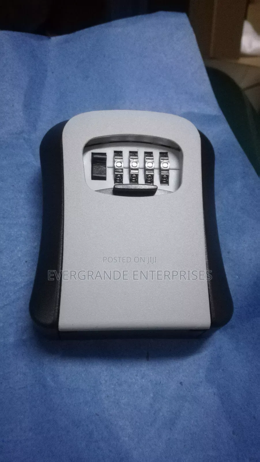Metallic Key Lock Box With Wall Amount Key Safe Box
