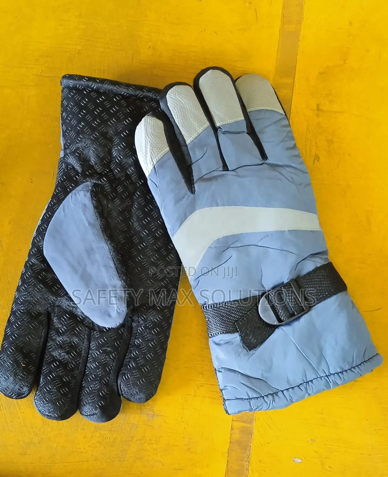 Sports Gloves/Riding Gloves