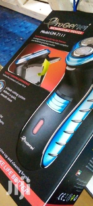 Progemei Rechargeable Shaver - thumbnail 2