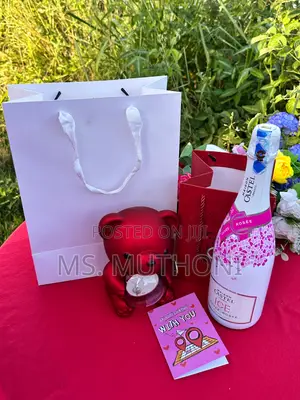 I Love You Necklace in *100 Languages* Maison Rose 750ml