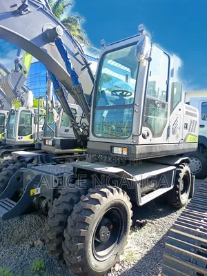 Escavetor 7.5 TNS 58,000usd VAT ,