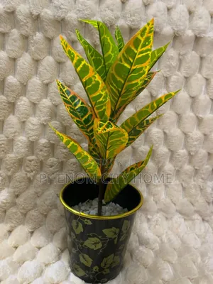 Artificial Decorative Flowers