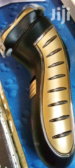 Pro Gemei Rechargeable Shaver - thumbnail 2