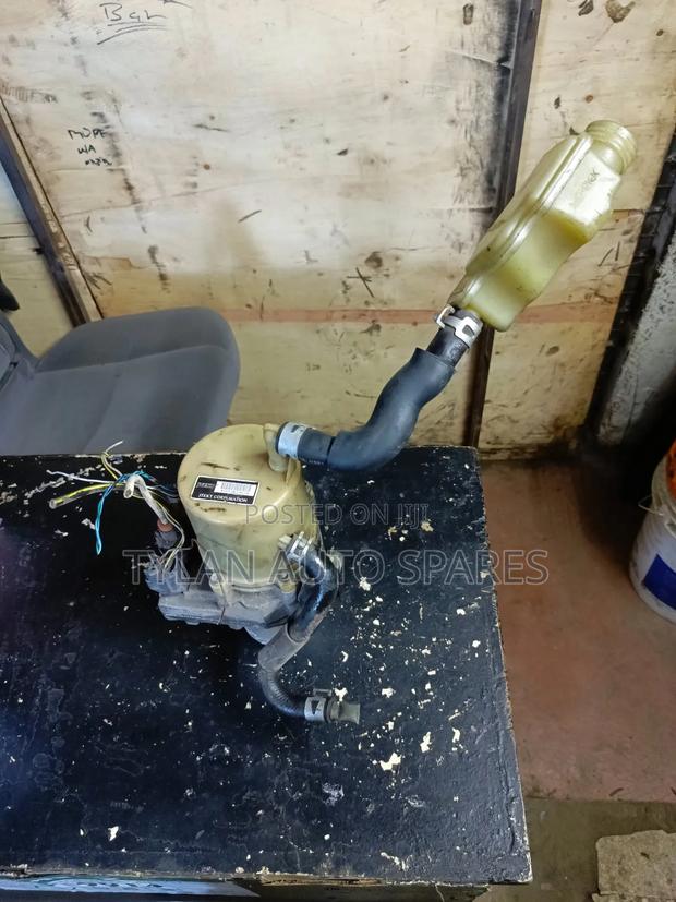 Power Steering Cartrige Pump Mazda Premacy/Biante - thumbnail 2