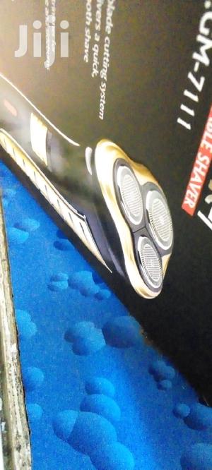 Pro Gemei Shaver - thumbnail 2