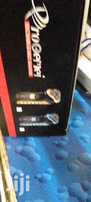 Pro Gemei Shaver - main view