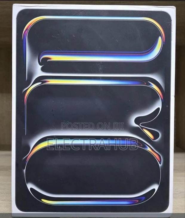 New Apple iPad Pro 13 (2024) 256 GB Black - main view