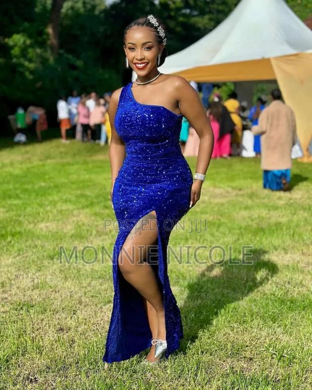 Dinner Gowns- High Quality - thumbnail 3