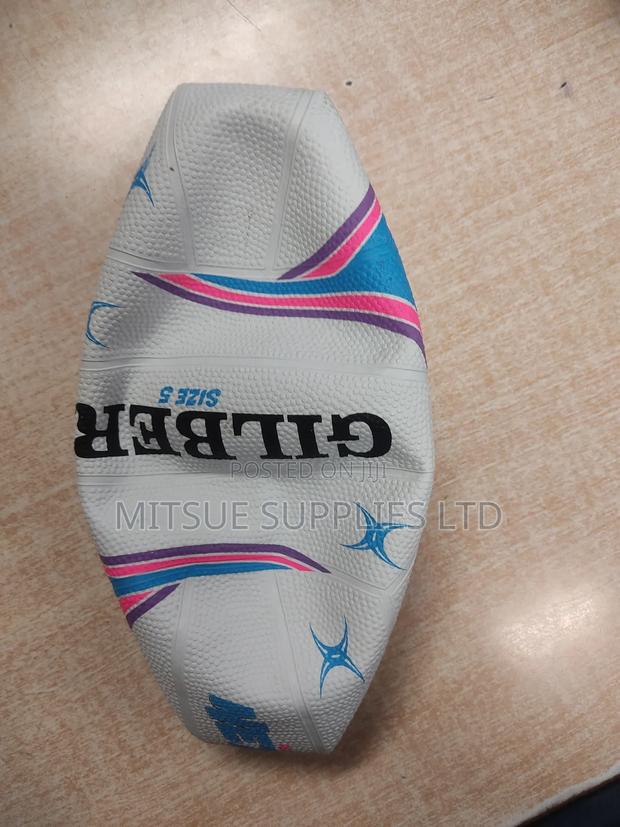 Gilbert Rubber Netball With Grip