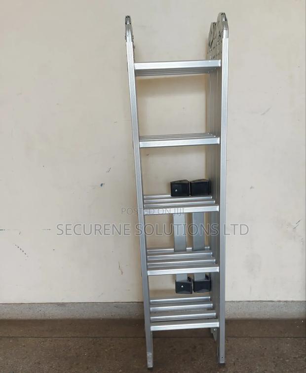 A 4x5 Aluminum Multipurpose Ladder - thumbnail 2