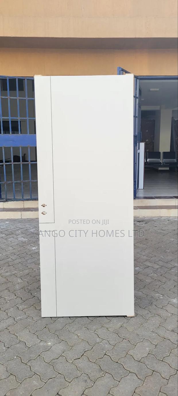White Laminated Wooden Interior Door - Imported