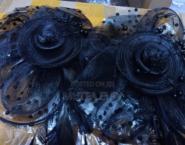 Black Fascinators - thumbnail 3