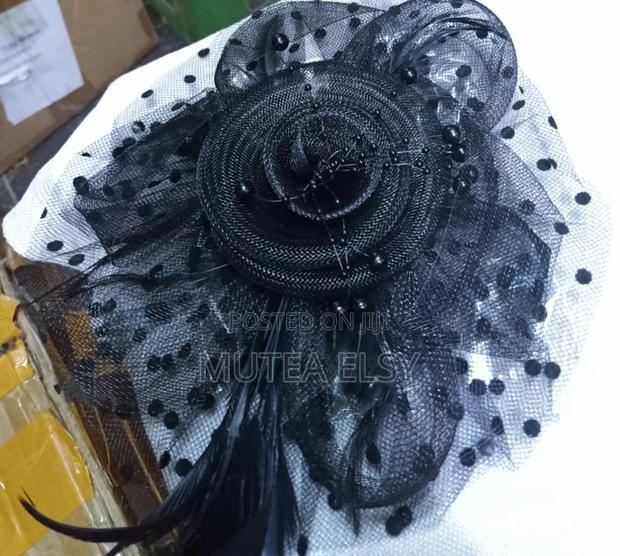 Black Fascinators - thumbnail 4