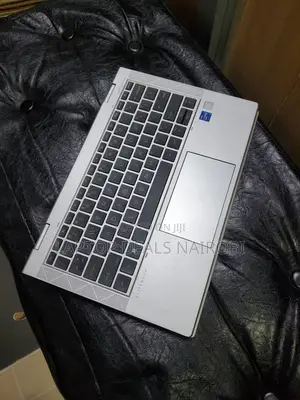 Laptop HP EliteBook 830 G8 16GB Intel Core i7 SSD 512GB