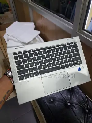 Laptop HP EliteBook 830 G8 16GB Intel Core i7 SSD 512GB