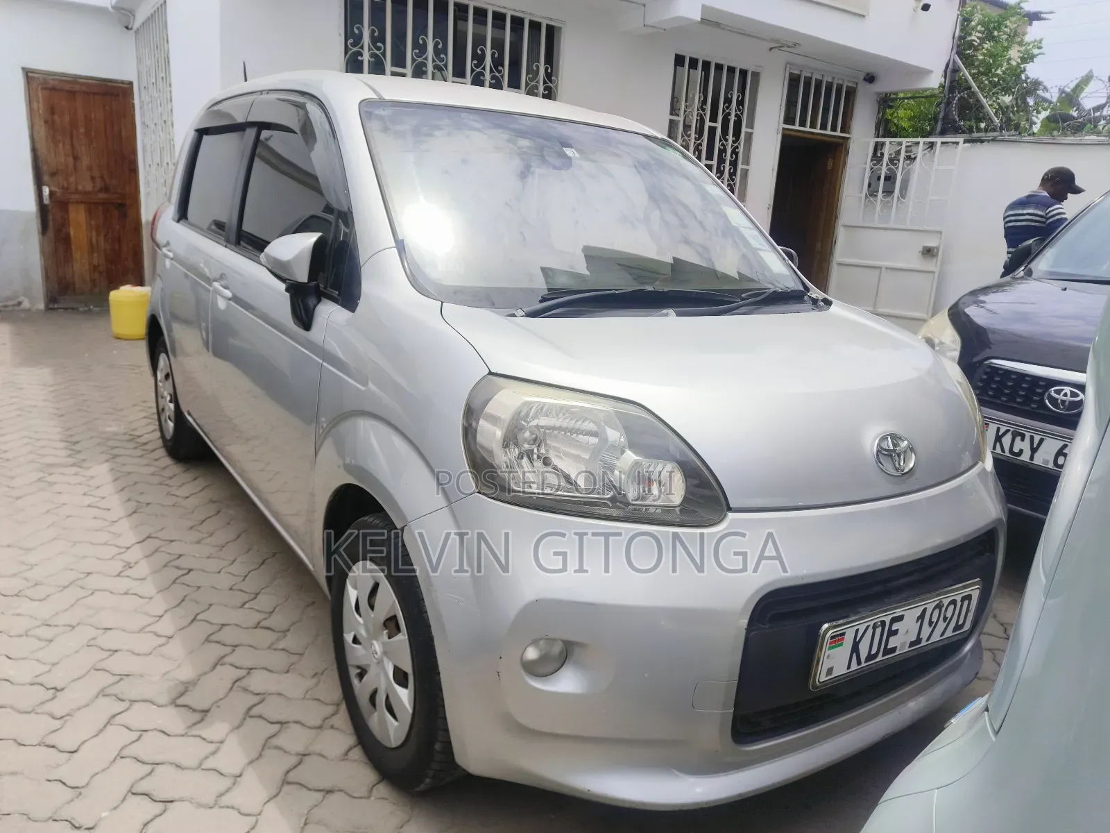 Toyota Porte 2015 Silver