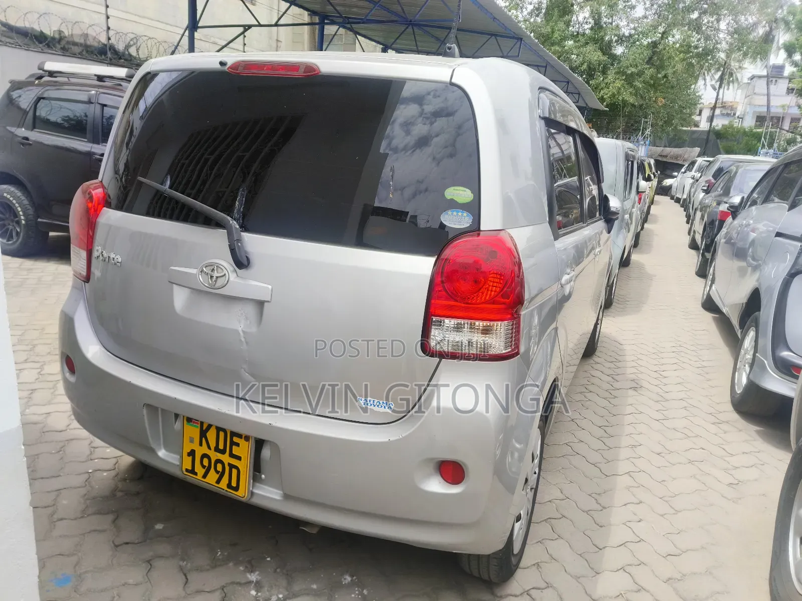 Toyota Porte 2015 Silver