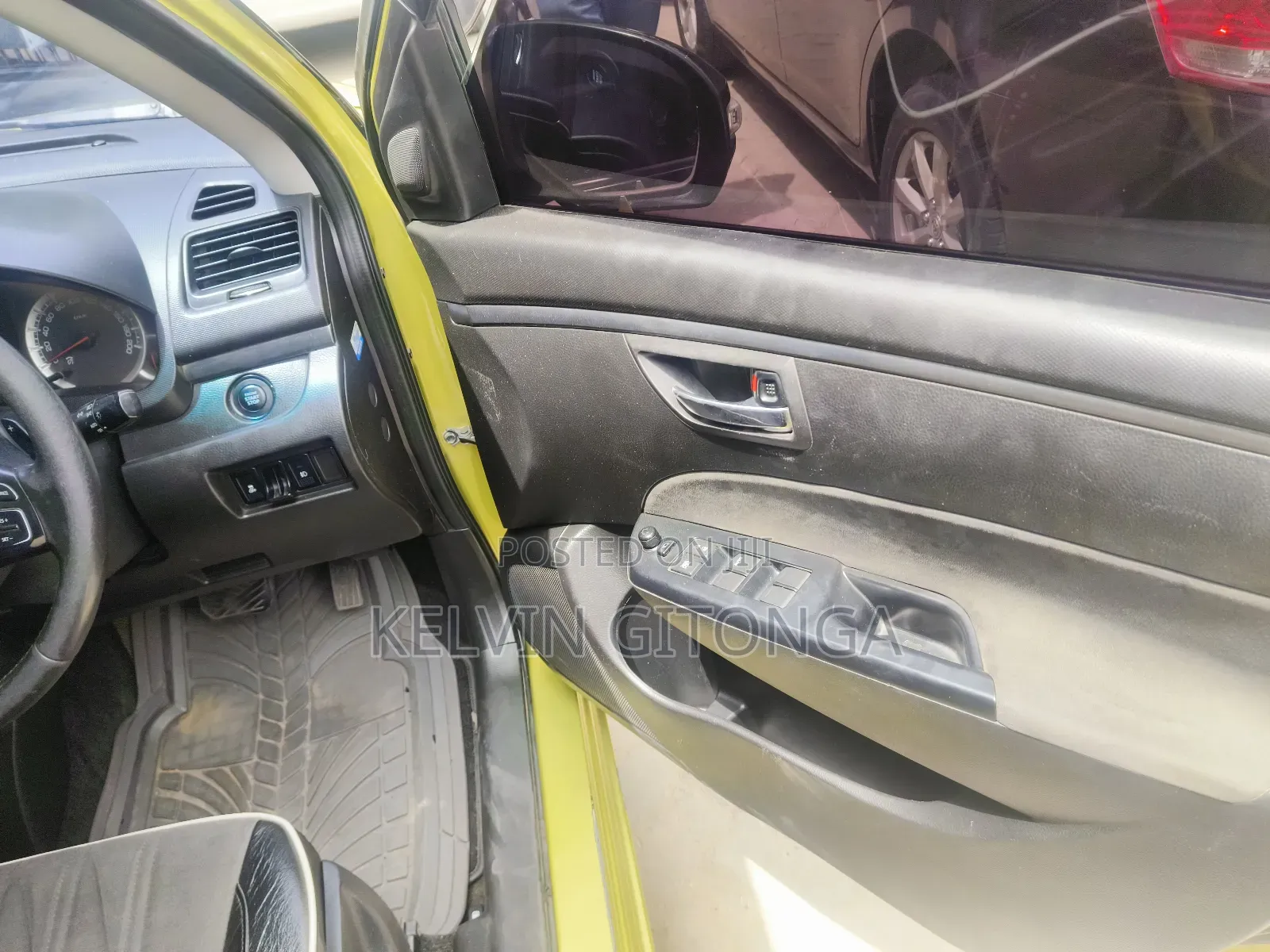 Suzuki Swift 2014 Yellow