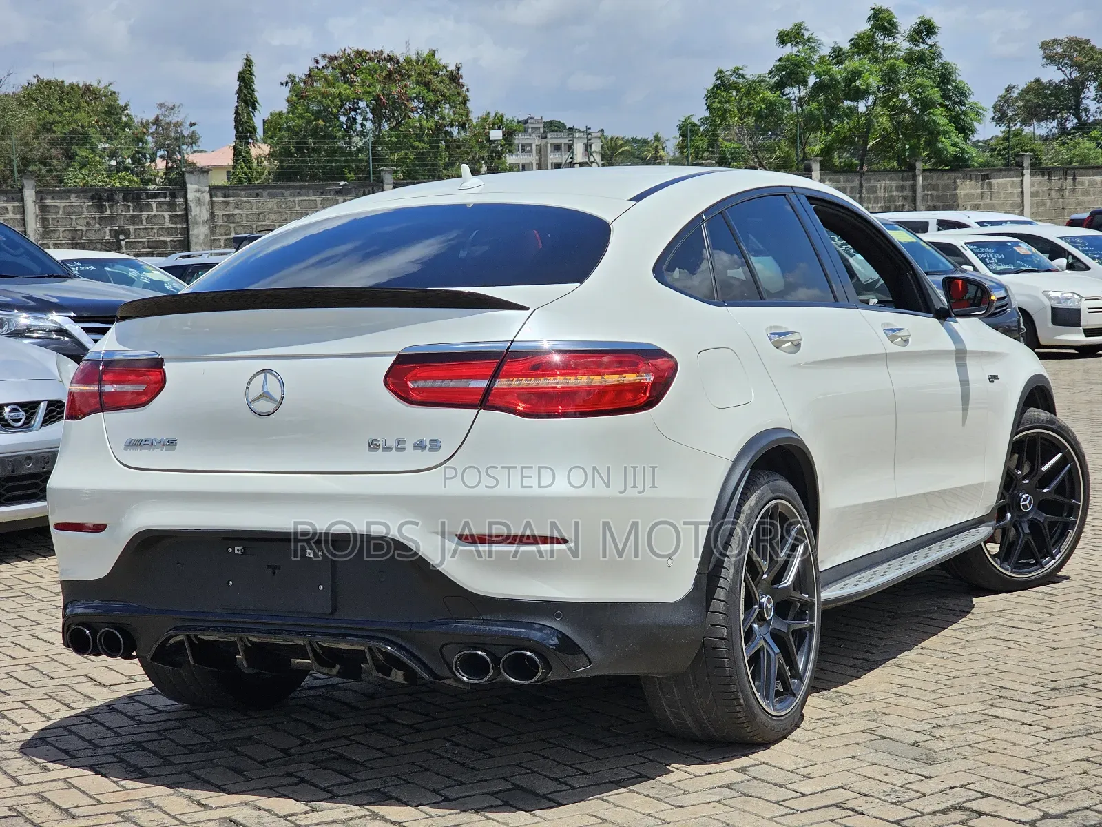 Mercedes-Benz GLC-Class 2018 Off white