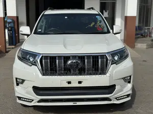 Toyota Land Cruiser Prado 2.8 2018 White