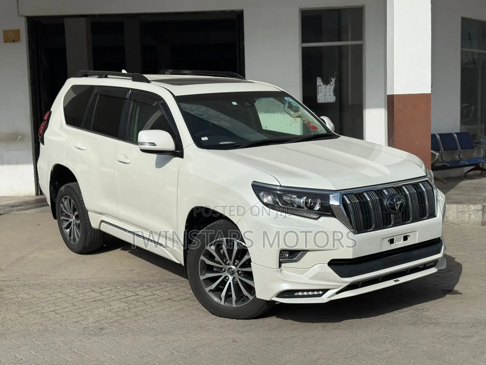 Toyota Land Cruiser Prado 2.8 2018 White
