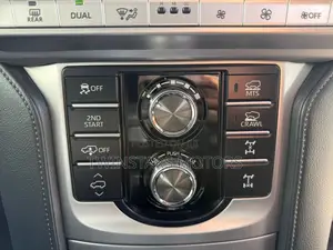 Toyota Land Cruiser Prado 2.8 2018 White