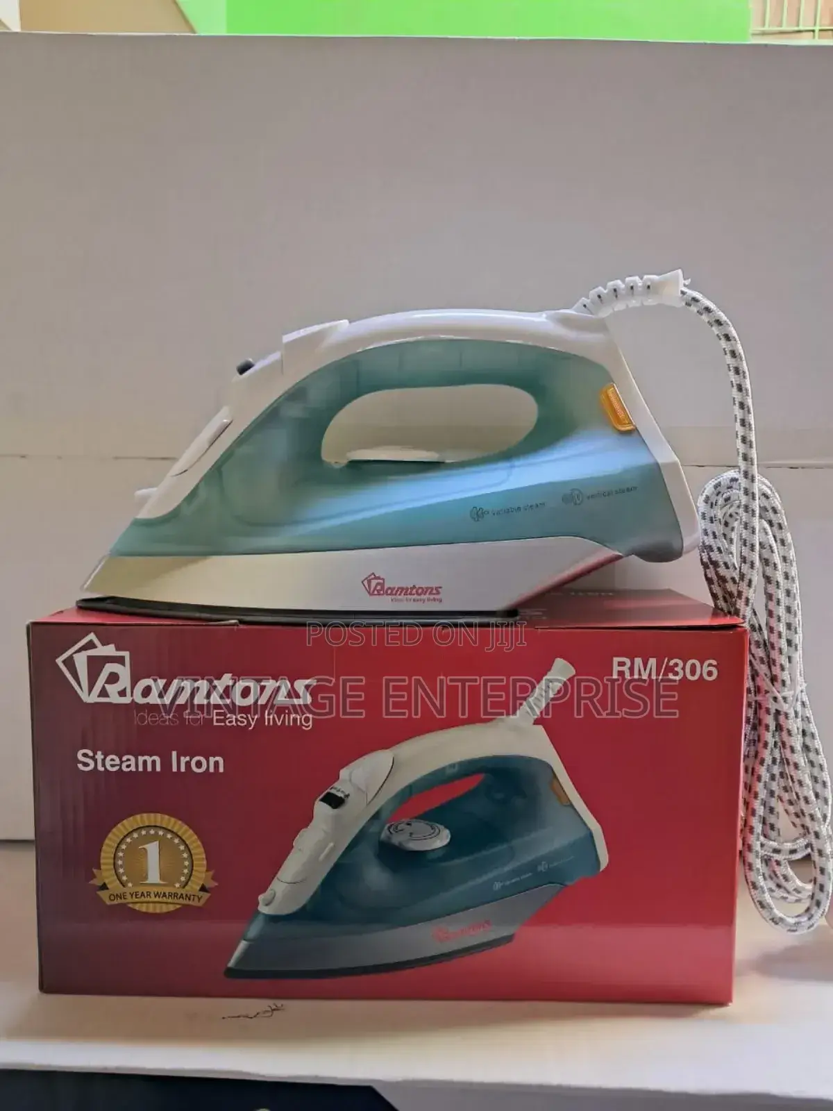 Ramtons Steam Iron Box