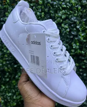 Stan Smith Adidas Casual Shoes, Unisex Adidas Sneakers