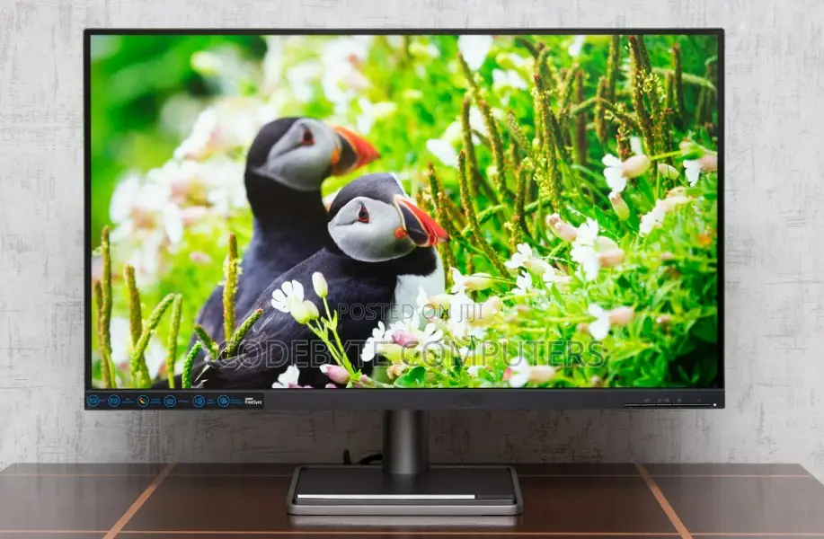 Lenovo L32p-30 Uhd Monitor + Lenovo Lc50 Webcam