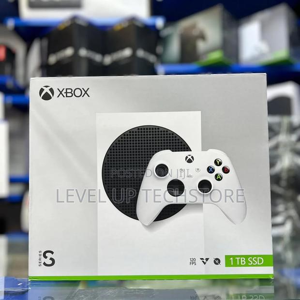 Microsoft Xbox Series S 1tb All-Digital Console - White - main view