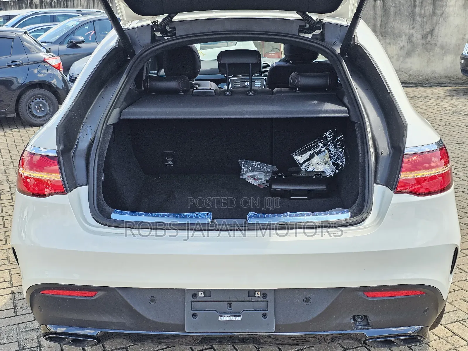 Mercedes-Benz GLE-Class AMG GLE 43 4MATIC 2018 Pearl