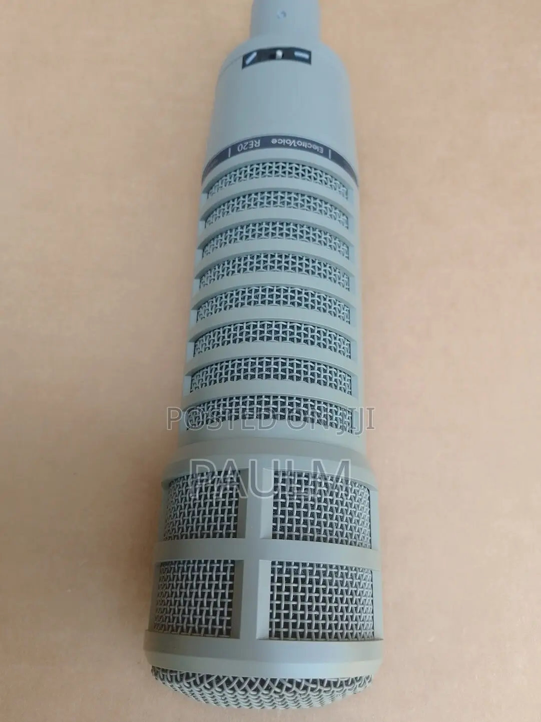 Re20 Dynamic Broadcast Microphone With Variable