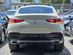 Mercedes-Benz GLE-Class GLE 400d 4MATIC 2021 Pearl