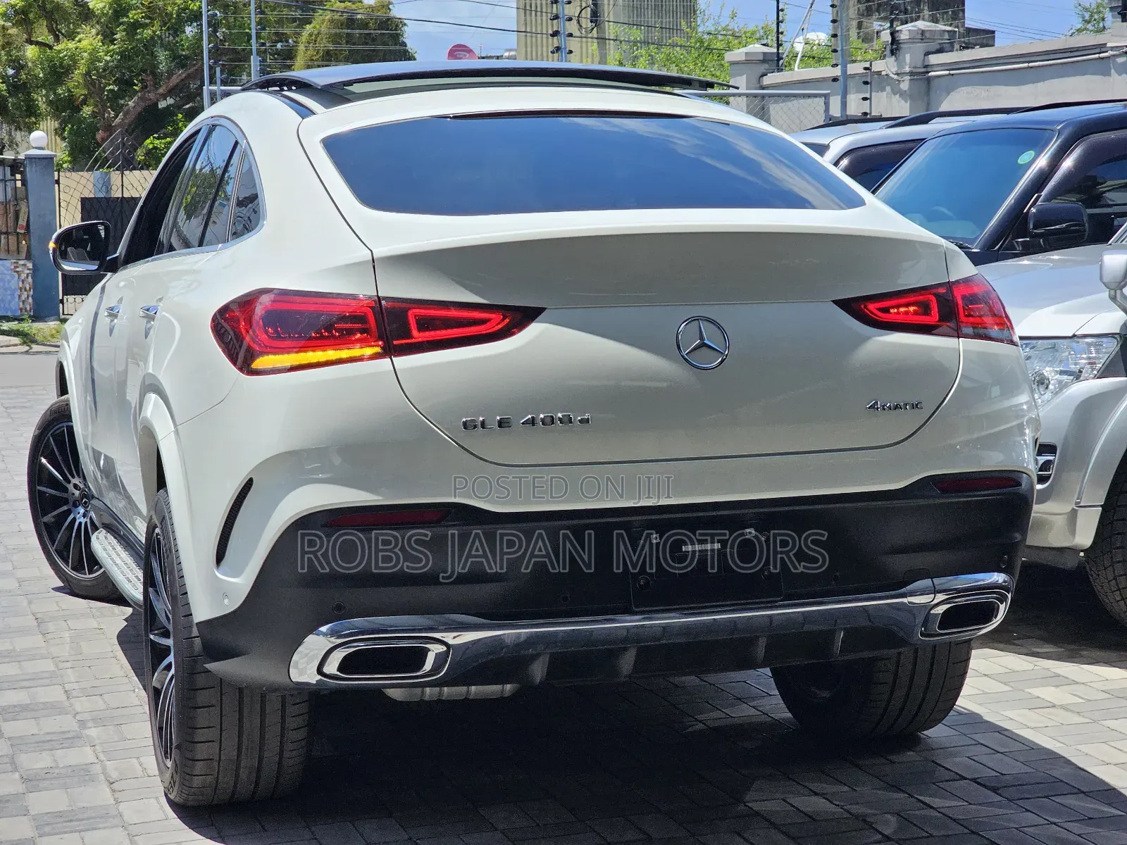 Mercedes-Benz GLE-Class GLE 400d 4MATIC 2021 Pearl