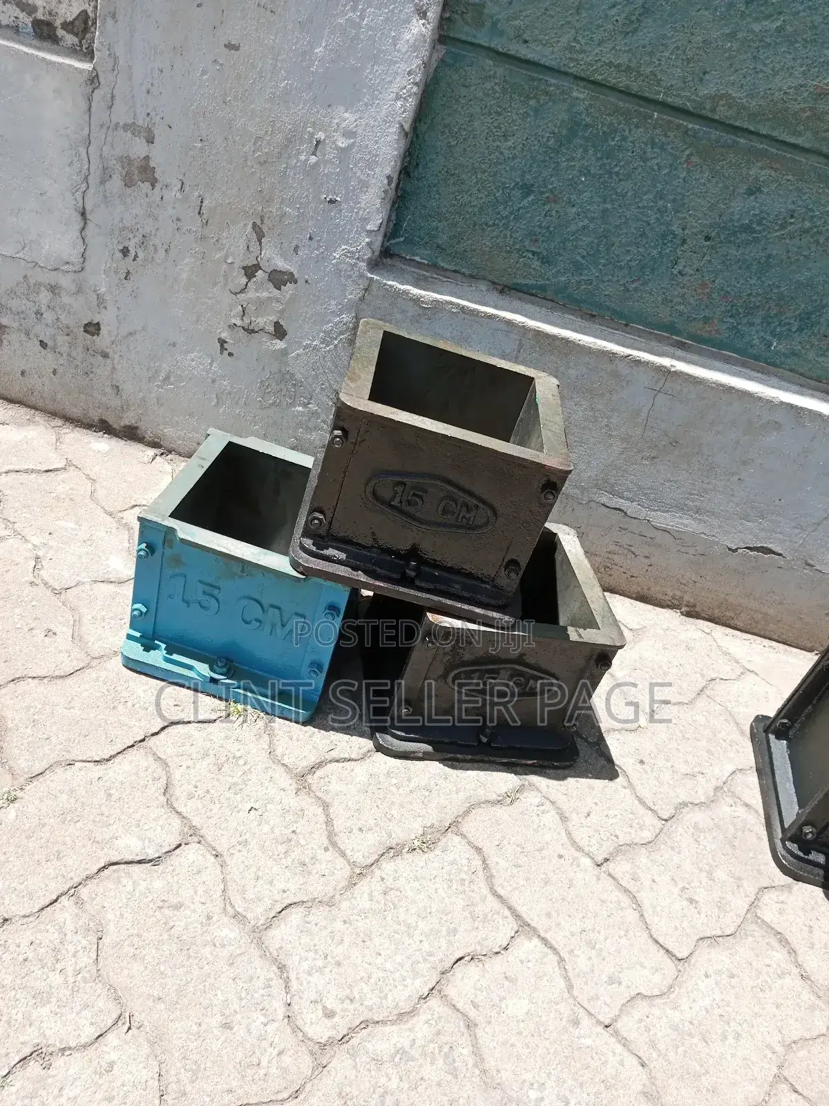 Cube Moulds/ Cube Matic.