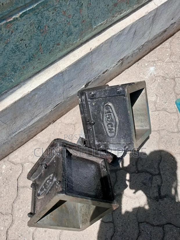 Concrete Cube Moulds/Form Guard - main view