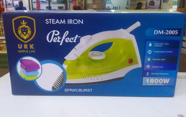 Urk Steam Iron - main view