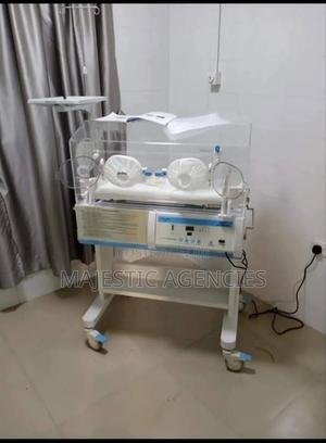 Neonatal Incubator - thumbnail 2