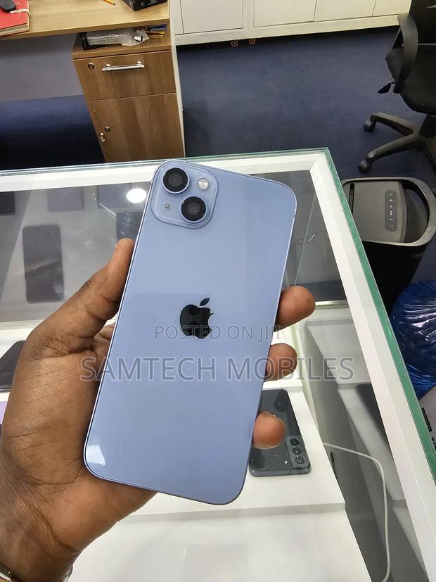 Apple iPhone 14 Plus 256 GB Silver - main view