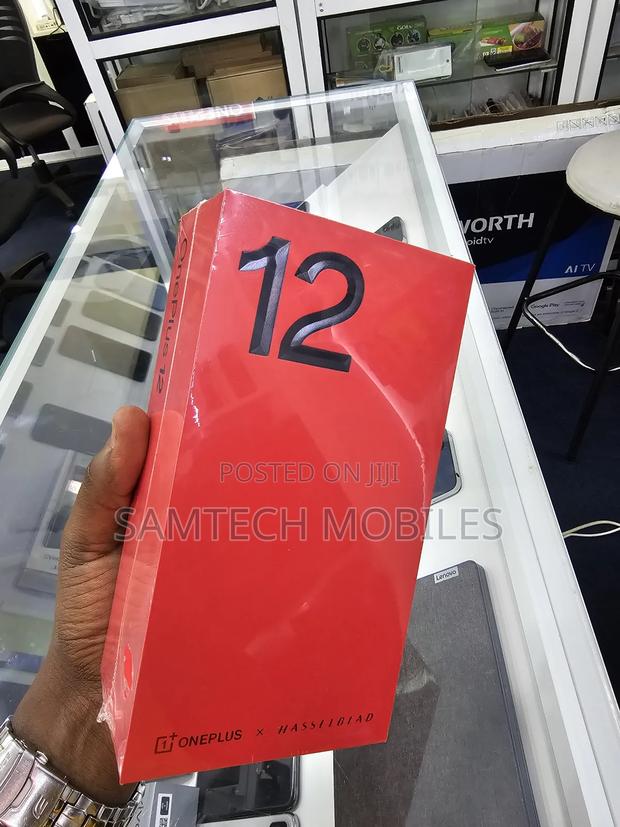 New OnePlus 12 1 TB Black - main view
