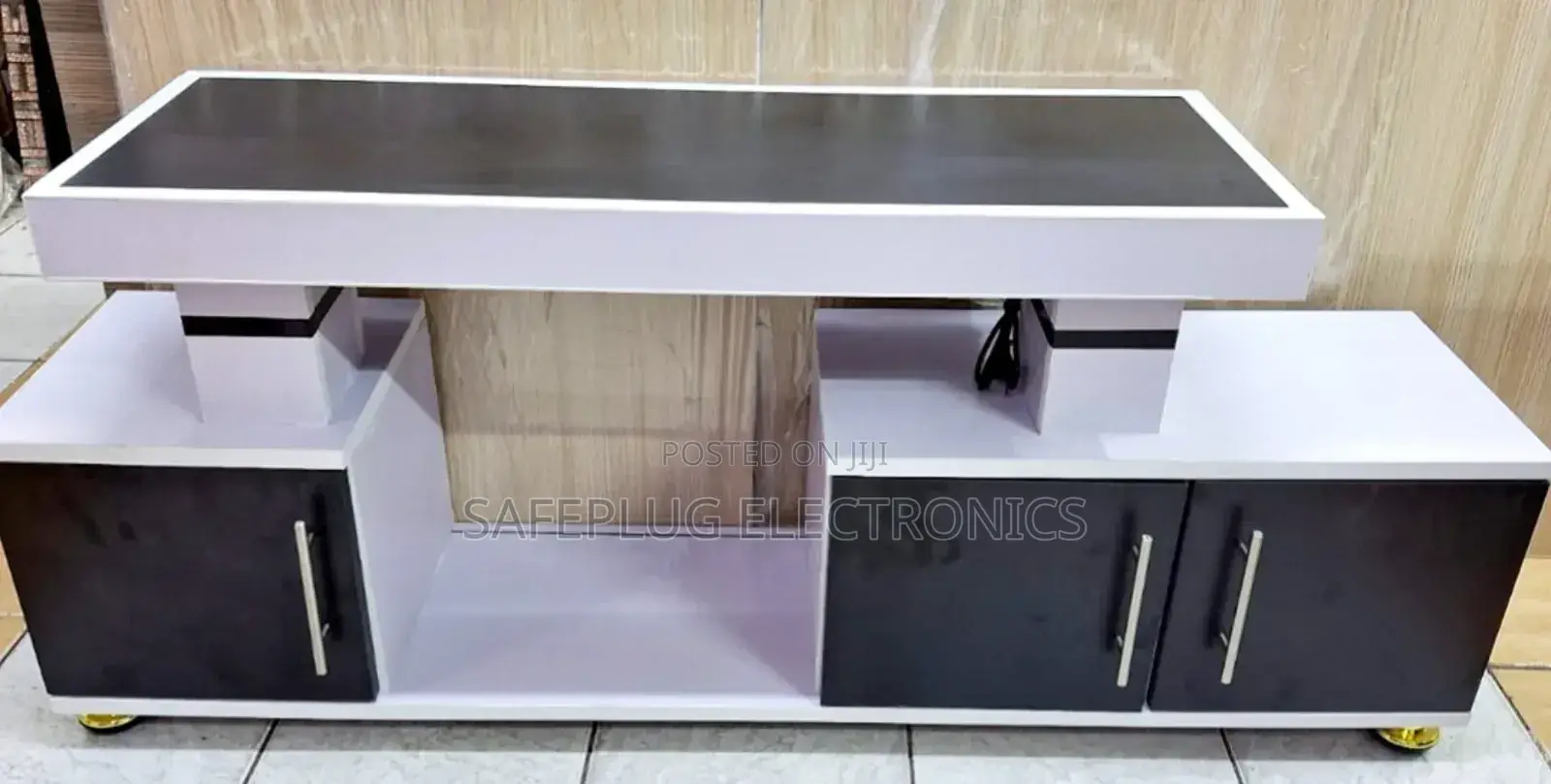 Istanbul Modern Tv Stand With LED Lighting