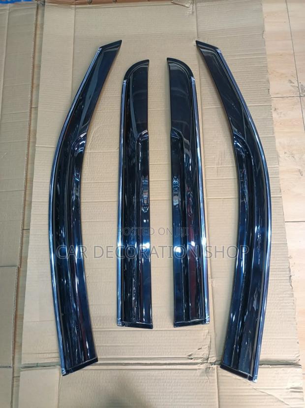 Nissan Note Windbreakers - main view