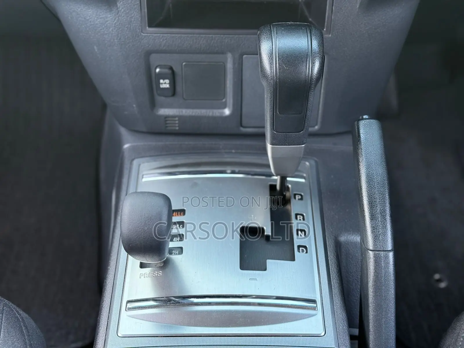 Mitsubishi Pajero V80 3.0 VR-I 2016 Silver