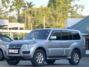 Mitsubishi Pajero V80 3.0 VR-I 2016 Silver