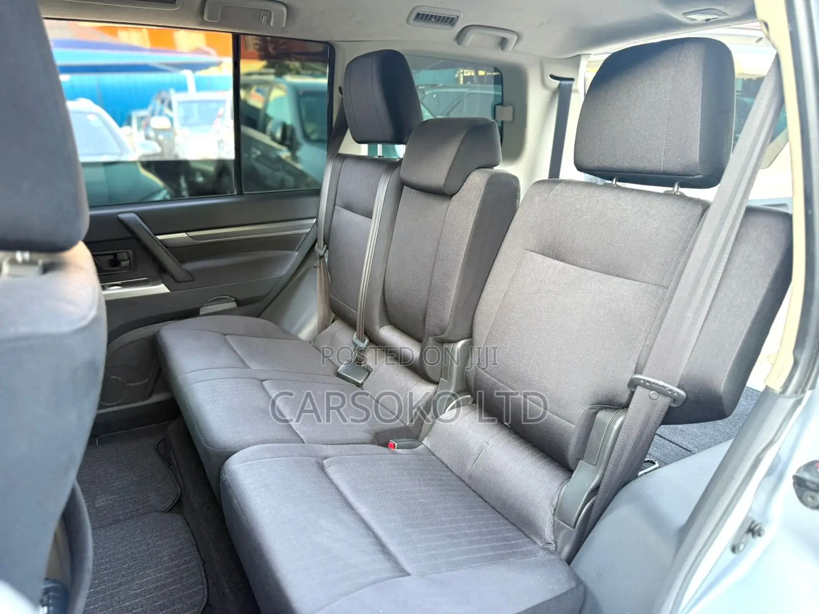 Mitsubishi Pajero V80 3.0 VR-I 2016 Silver